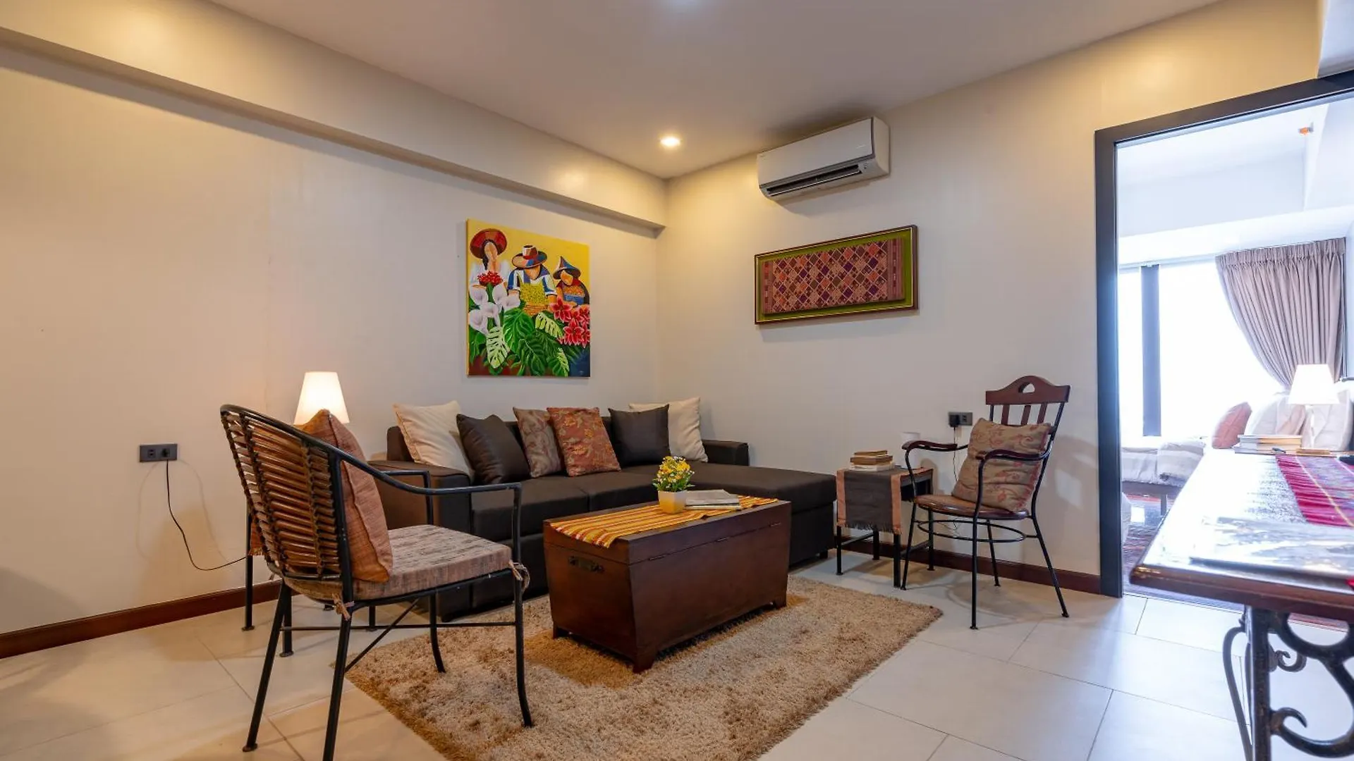 Aeon Towers Apartments I Next To Abreeza Ayala Malls I Prime Location L Fast Wifi L Free Pool I Managed By Bleuspace Davao