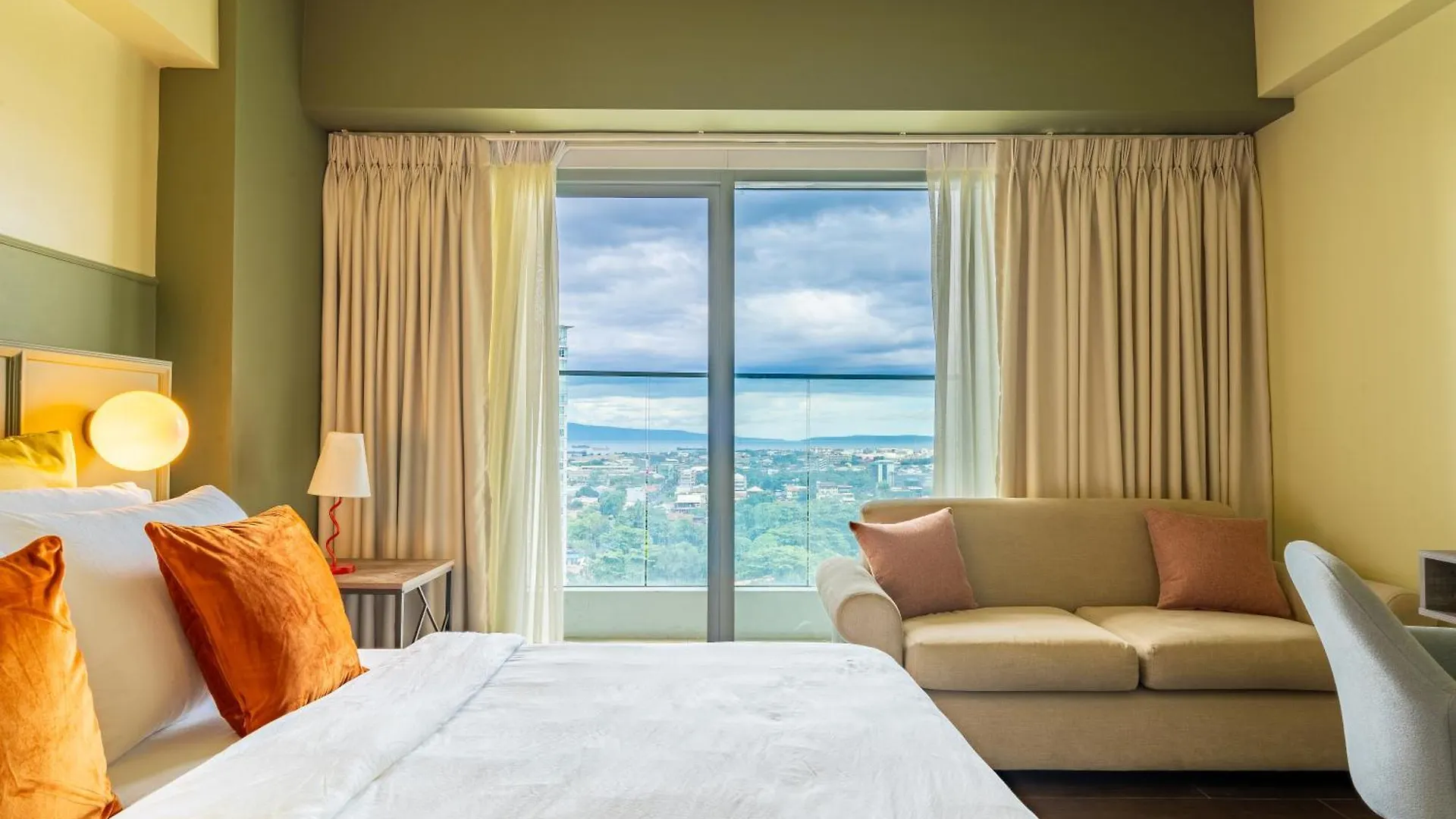 Aeon Towers Apartments I Next To Abreeza Ayala Malls I Prime Location L Fast Wifi L Free Pool I Managed By Bleuspace Davao Filipinas