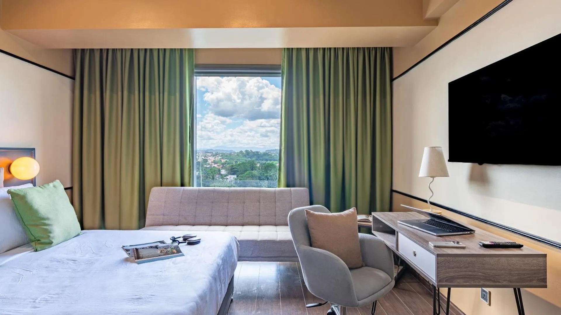 Aeon Towers Apartments I Next To Abreeza Ayala Malls I Prime Location L Fast Wifi L Free Pool I Managed By Bleuspace Davao