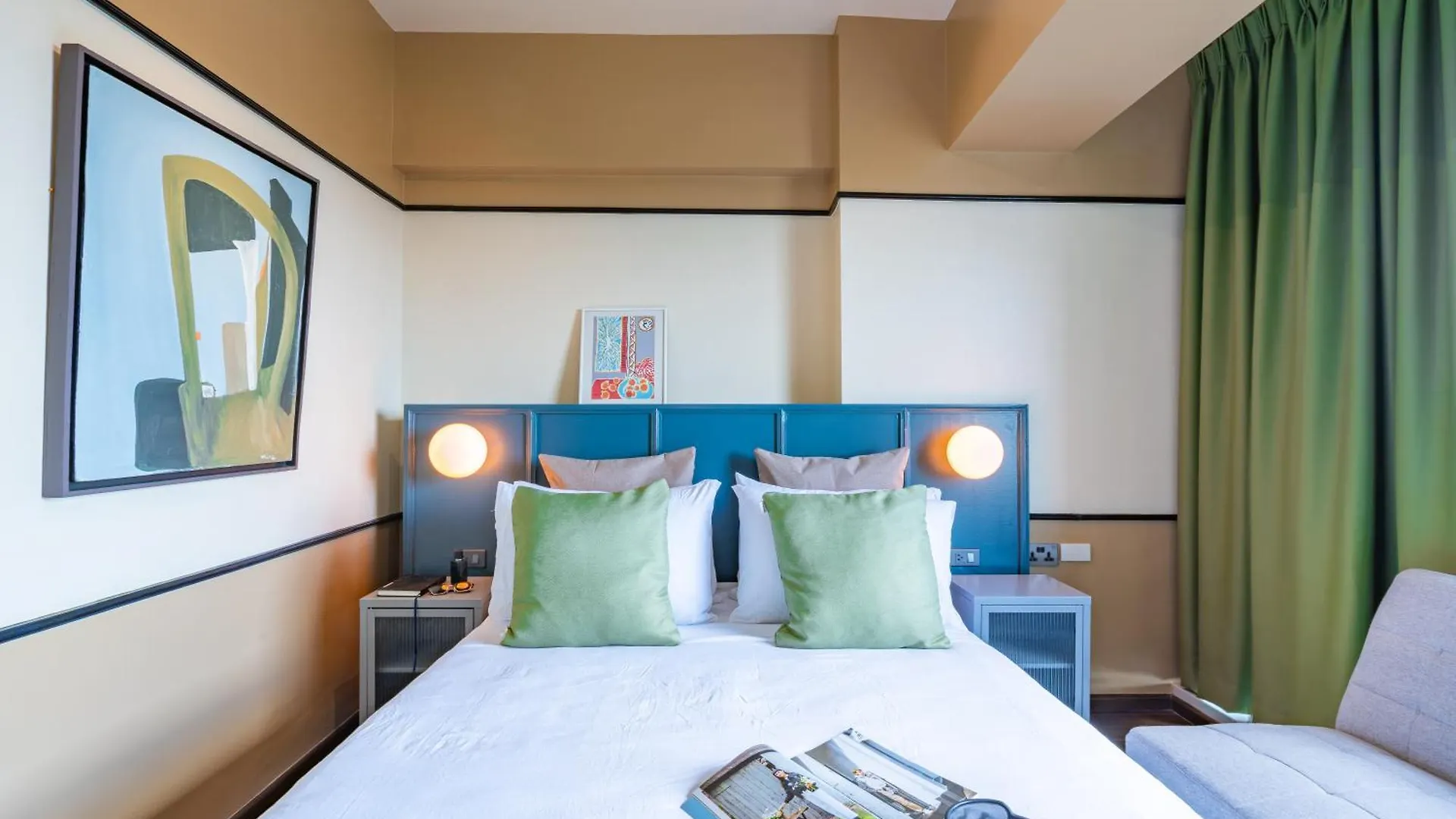 Aeon Towers Apartments I Next To Abreeza Ayala Malls I Prime Location L Fast Wifi L Free Pool I Managed By Bleuspace Davao