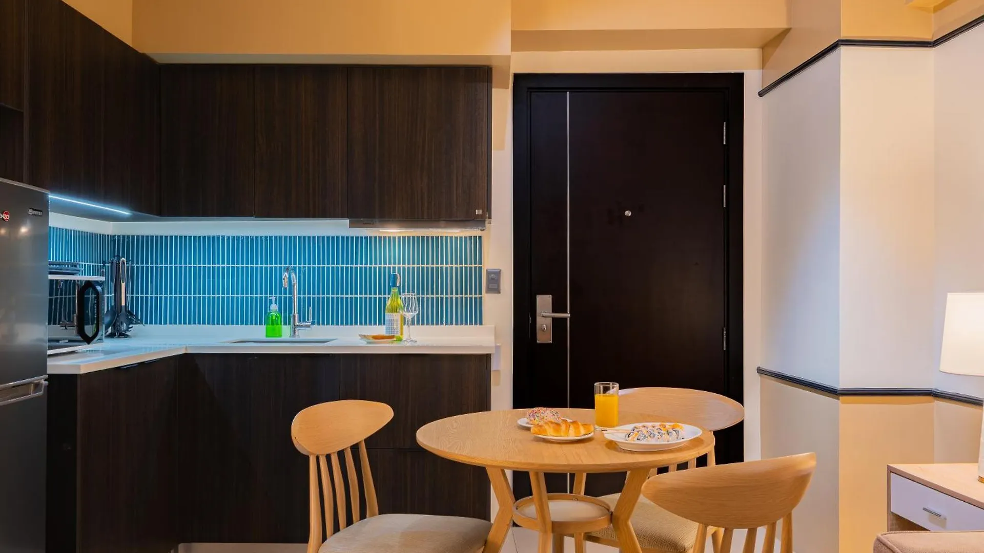 Aeon Towers Apartments I Next To Abreeza Ayala Malls I Prime Location L Fast Wifi L Free Pool I Managed By Bleuspace Davao 0*,